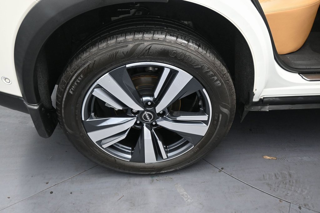 Used 2022 Nissan Rogue Platinum w/ Head-Up Display Package image 41