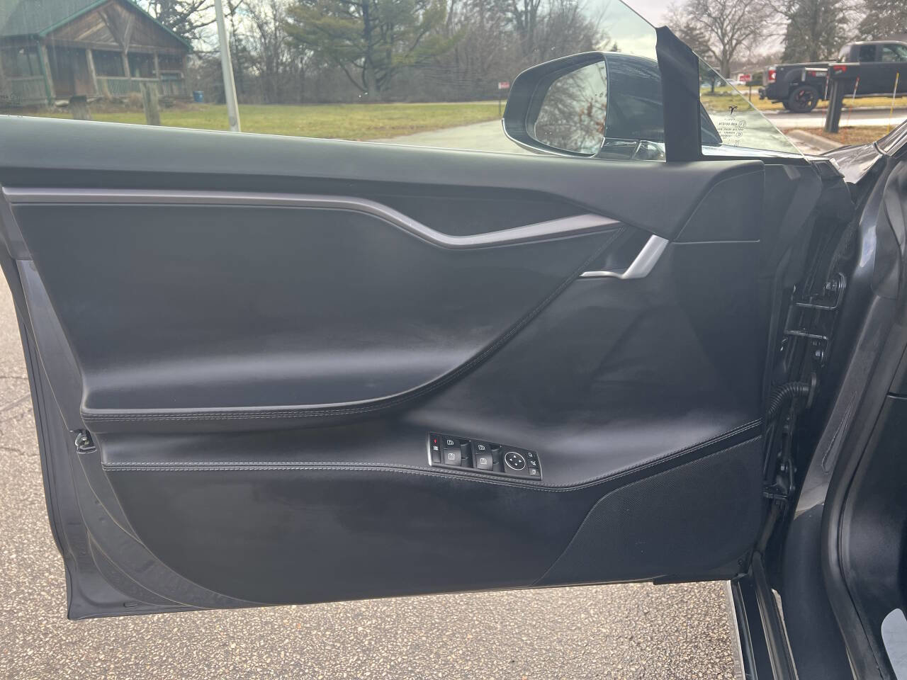 Used 2019 Tesla Model S Performance image 18
