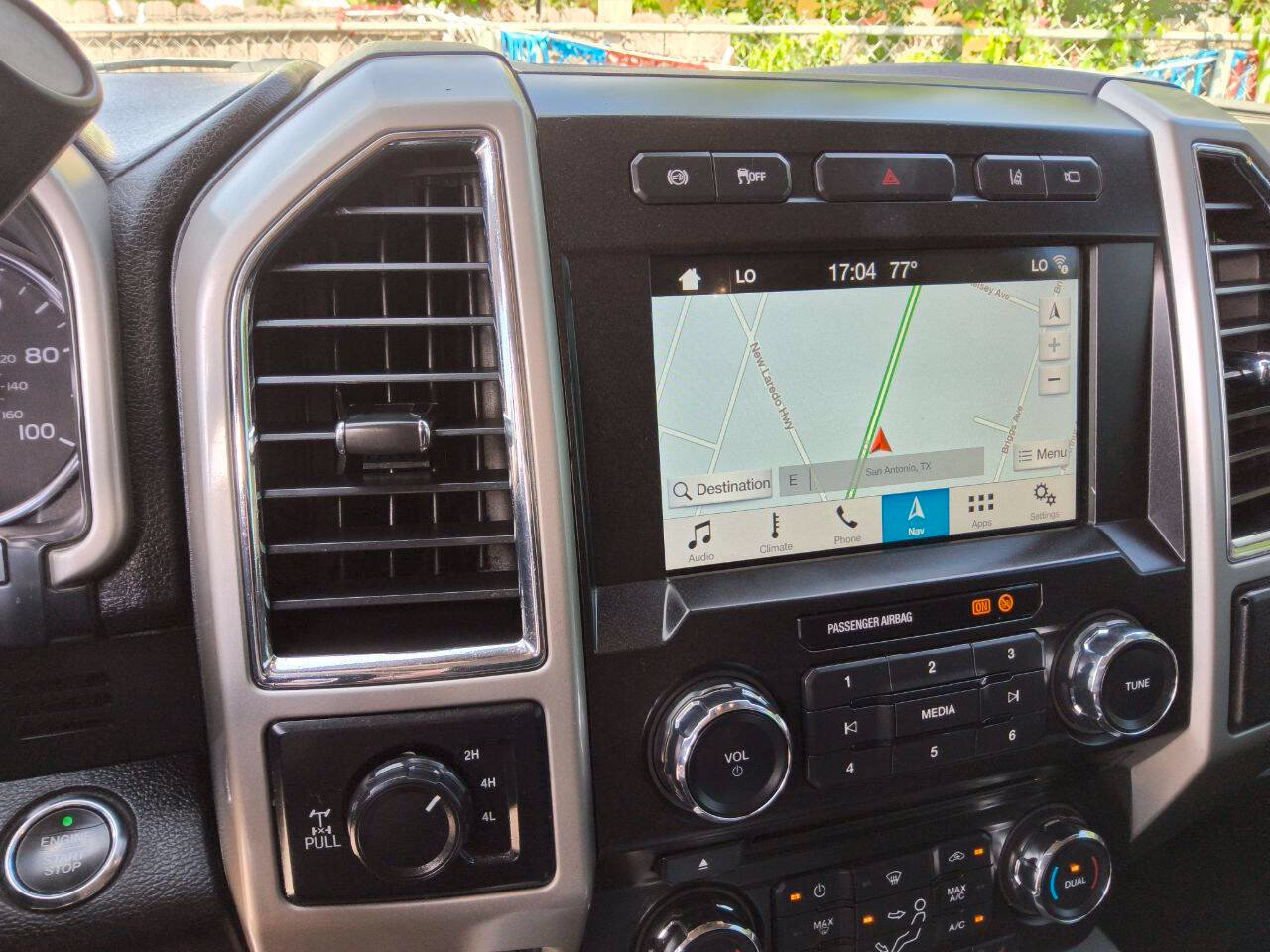 Used 2018 Ford F250 Lariat w/ Lariat Ultimate Package AWD/4WD image 22