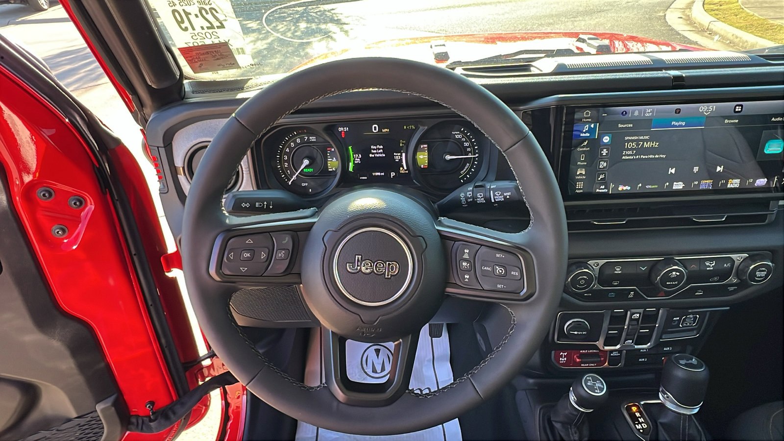 Used 2025 Jeep Wrangler Willys image 25