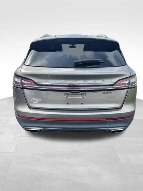 Used 2019 Lincoln Nautilus Select FWD image 5