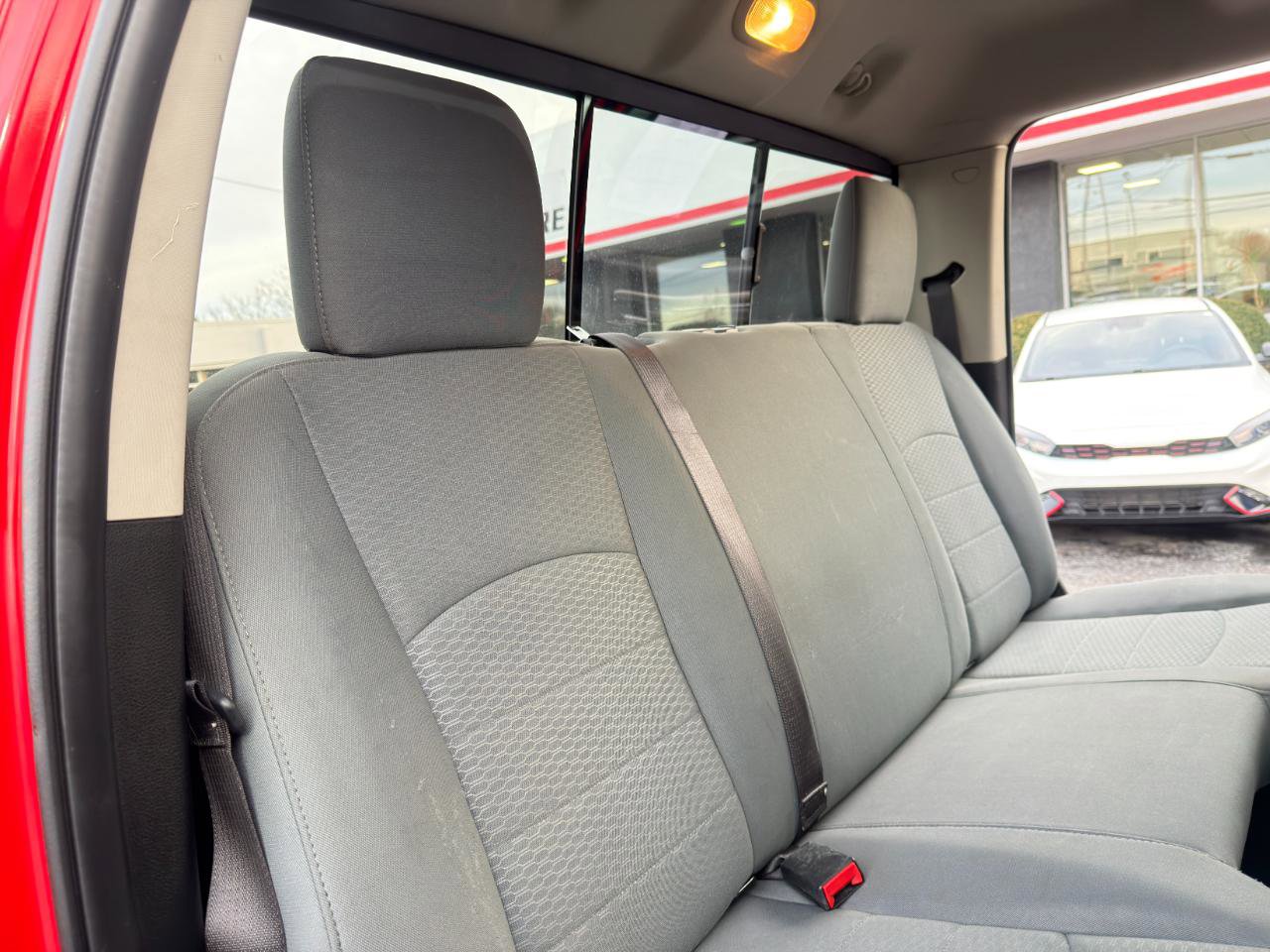 Used 2020 RAM 1500 Classic SLT image 28