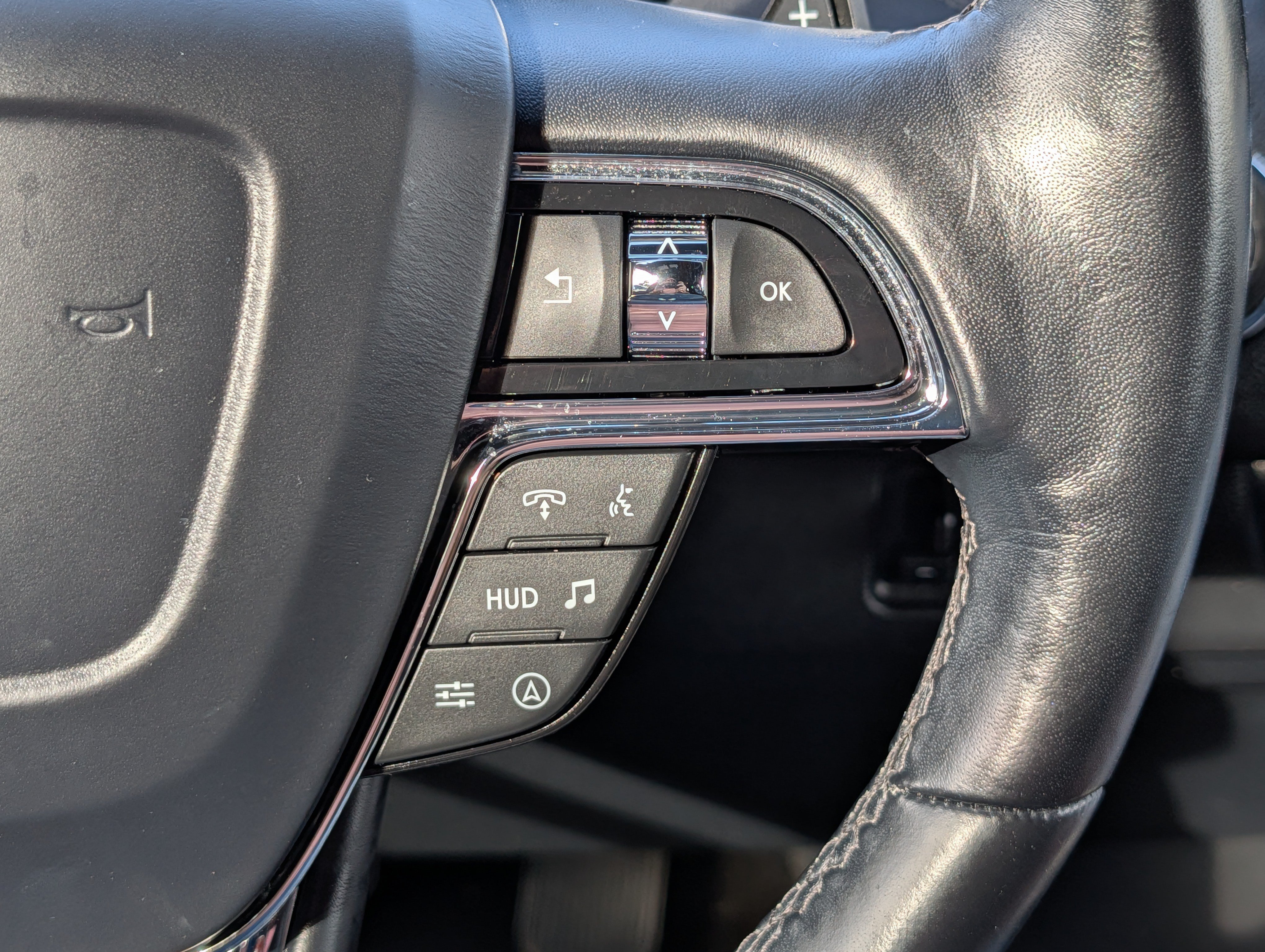 Used 2022 Lincoln Navigator L Reserve AWD/4WD image 30