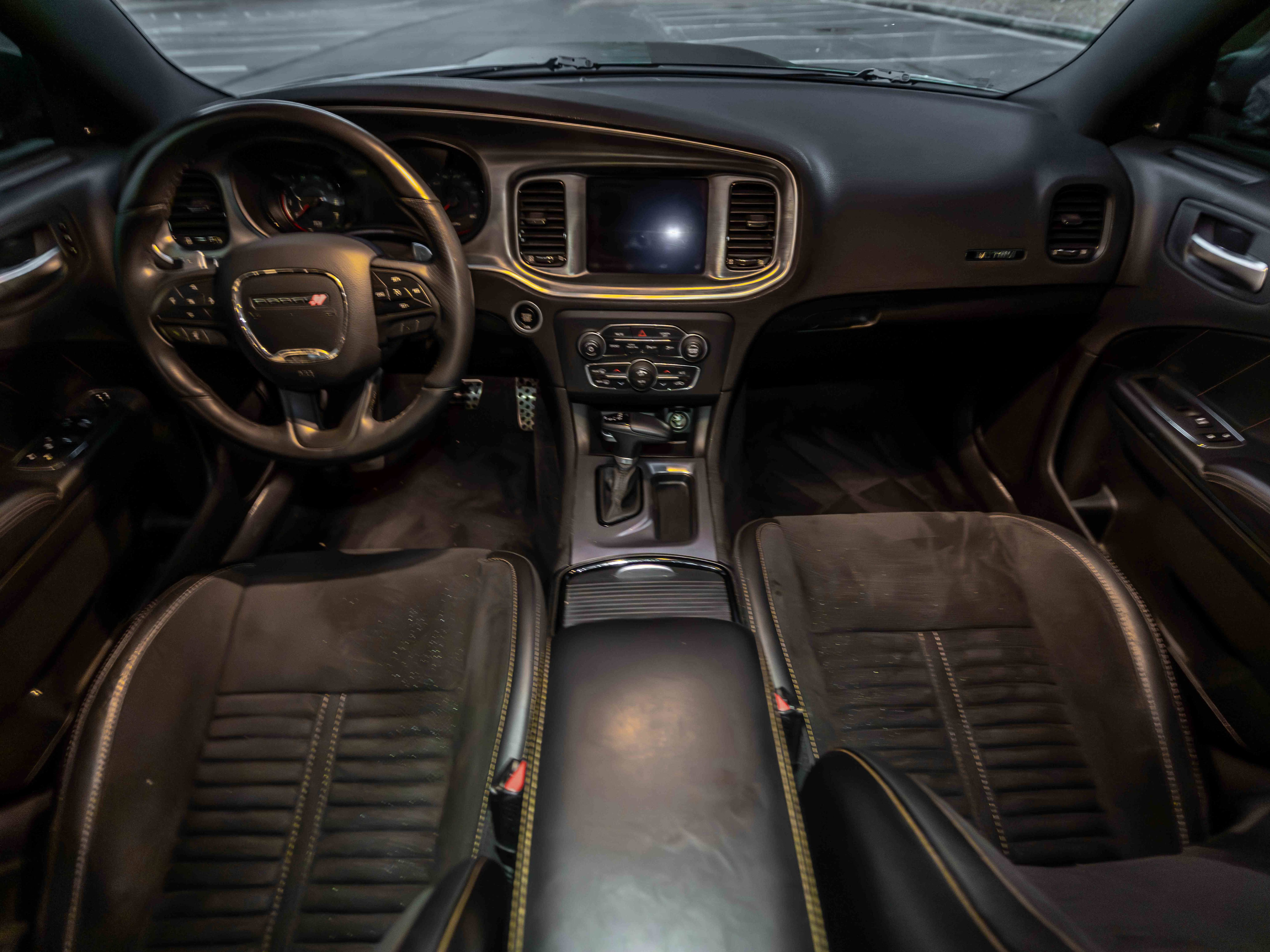 Used 2018 Dodge Charger R/T RWD image 5