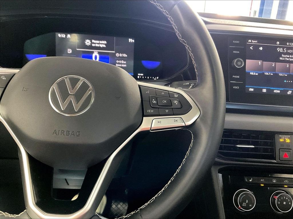 Used 2023 Volkswagen Taos SE AWD/4WD image 24
