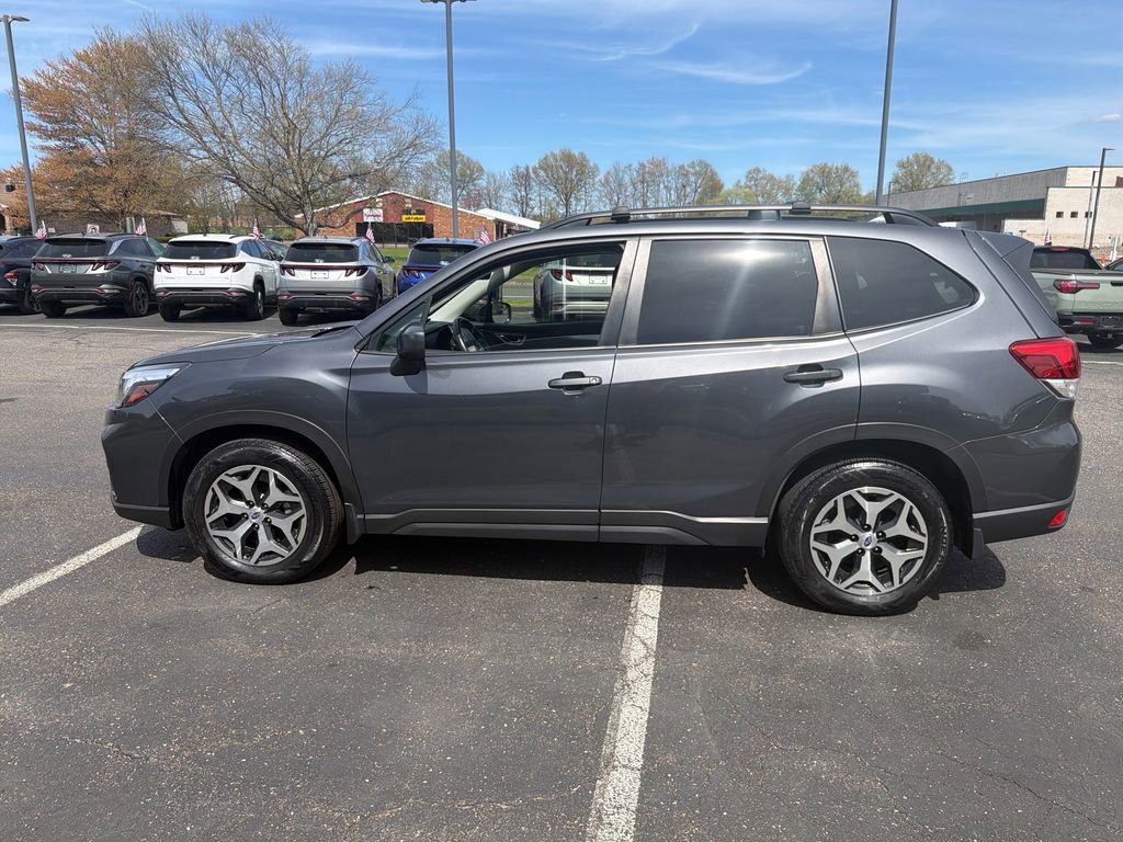 Used 2020 Subaru Forester Premium AWD/4WD image 6