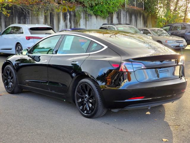 Used 2019 Tesla Model 3 Standard Range Plus image 6