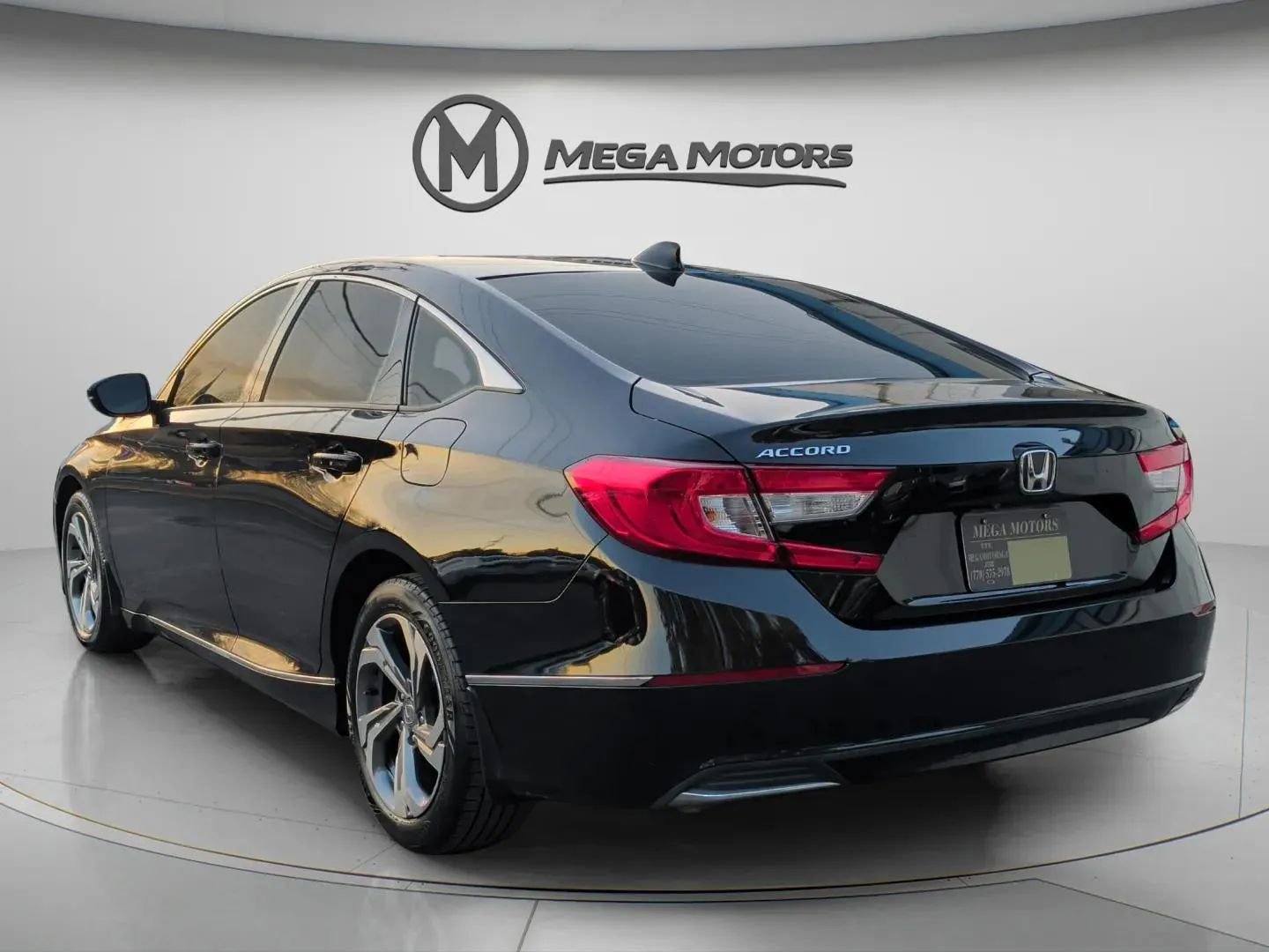 Used 2018 Honda Accord EX-L image 5