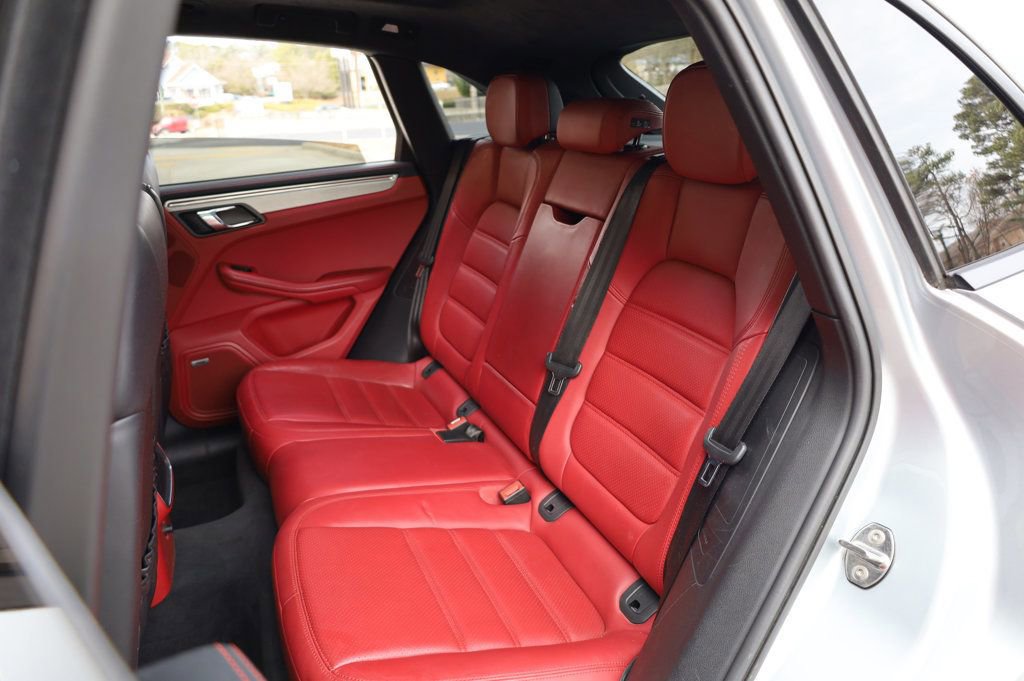 Used 2015 Porsche Macan Turbo image 20