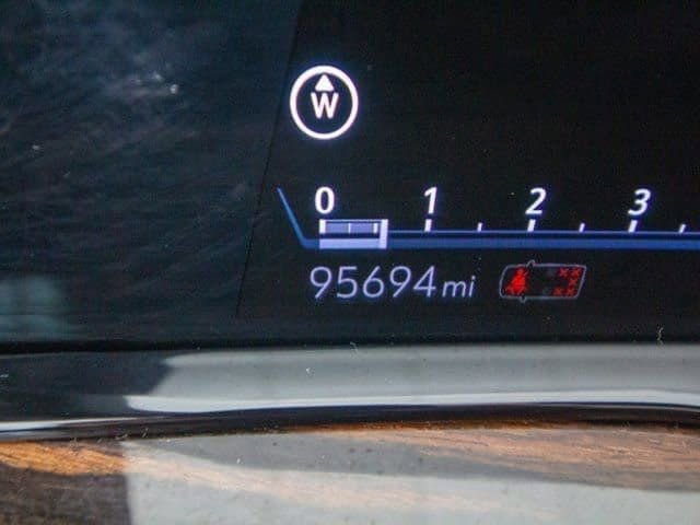 Used 2023 Cadillac Escalade Premium Luxury AWD/4WD image 33