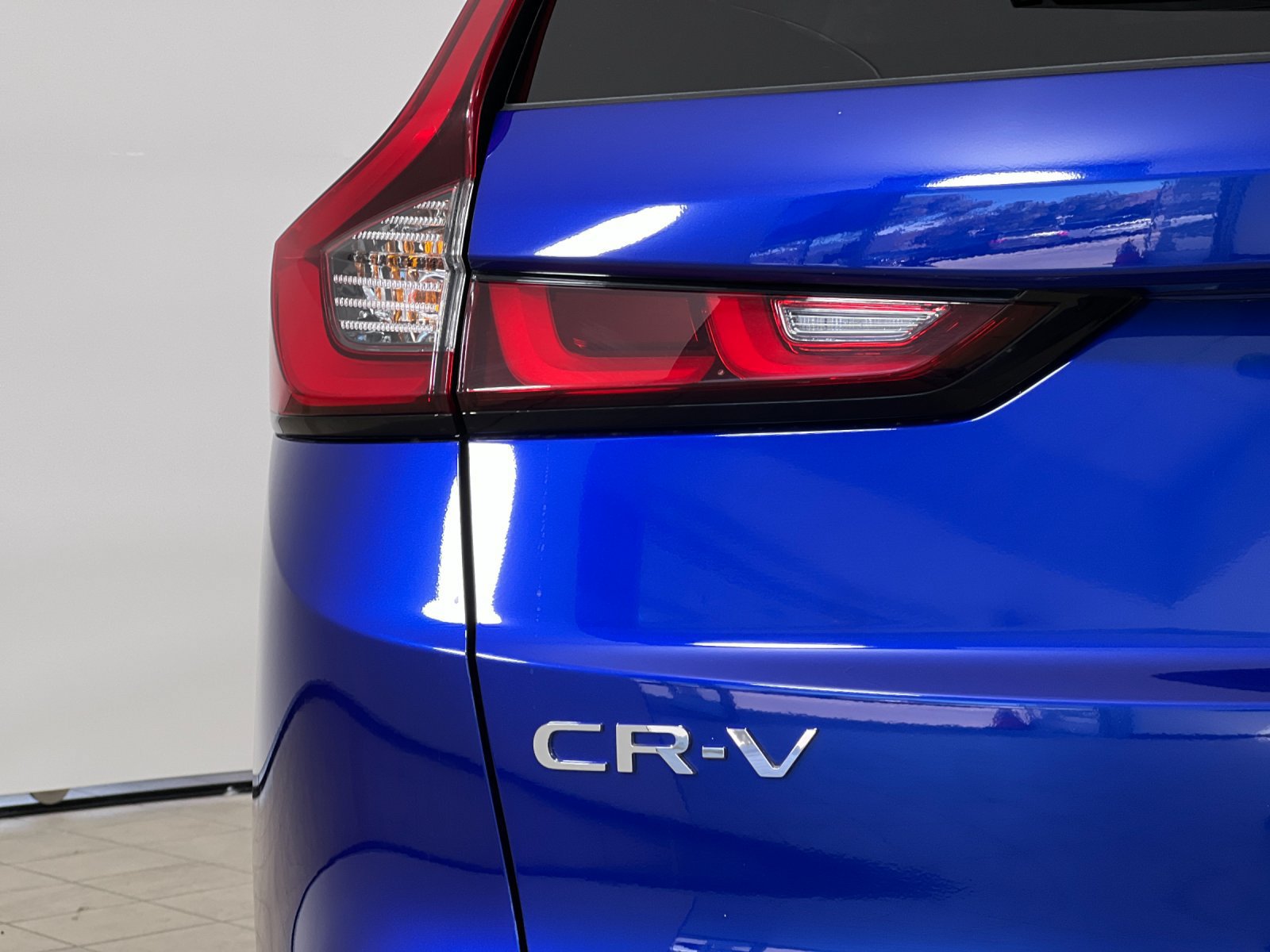 Used 2025 Honda CR-V LX image 26