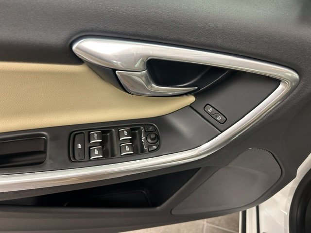 Used 2018 Volvo S60 T5 Inscription AWD/4WD image 8