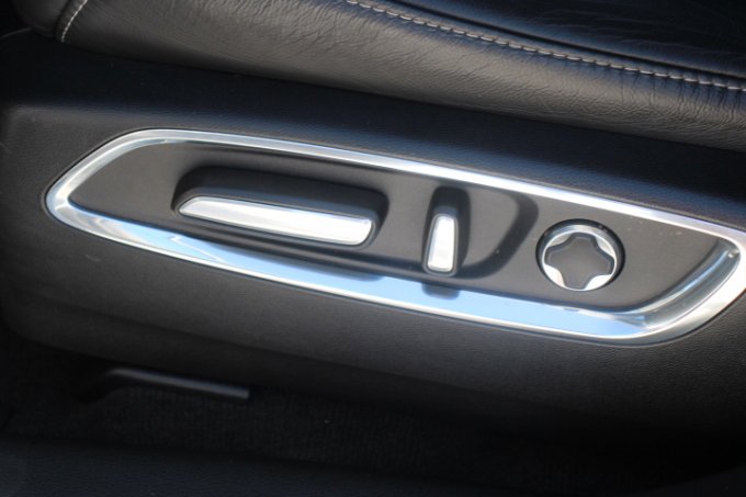 Used 2020 Acura MDX SH-AWD w/ Technology Package image 11