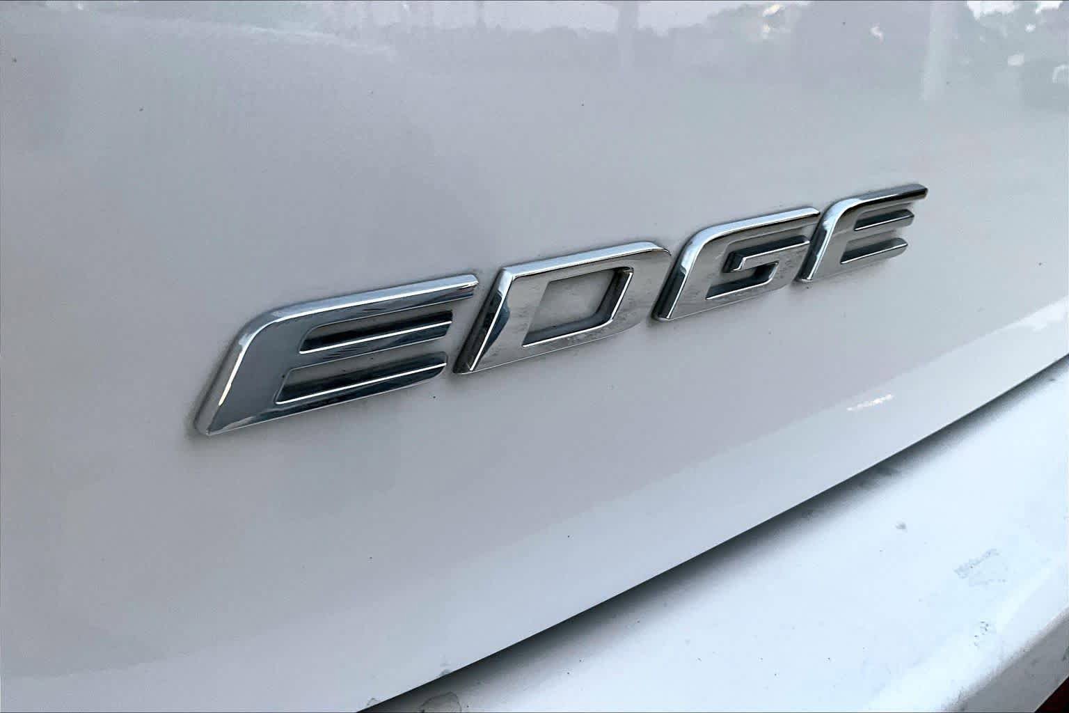 Used 2017 Ford Edge Titanium w/ Technology Package image 65
