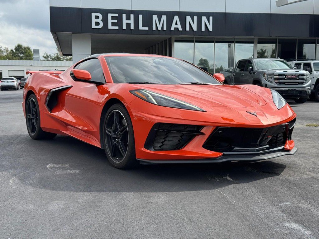 Used 2025 Chevrolet Corvette Stingray Premium Cpe w/ Z51 Performance Package RWD image 2