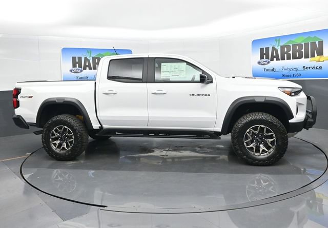 New 2026 Chevrolet Colorado ZR2 w/ Off-Road Front Bumper Package AWD/4WD image 7