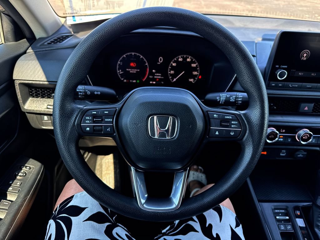 Used 2025 Honda CR-V LX image 14