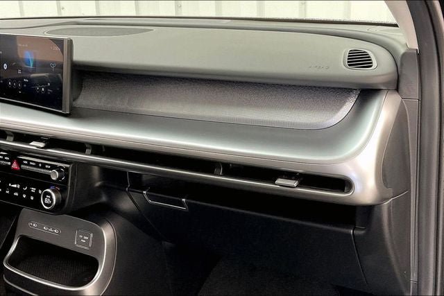 Certified 2026 Hyundai Ioniq 9 S RWD image 17