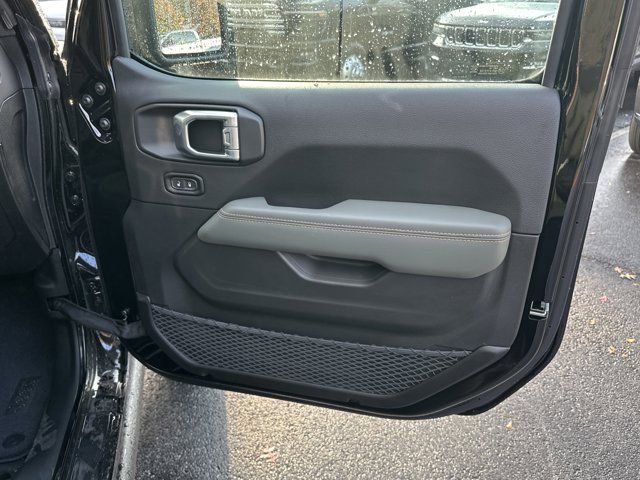 New 2026 Jeep Gladiator Mojave image 14