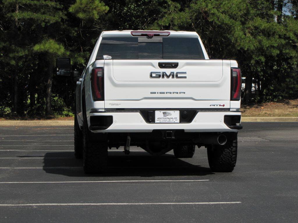 Used 2024 GMC Sierra 2500 AT4 w/ AT4 Premium Plus Package AWD/4WD image 11