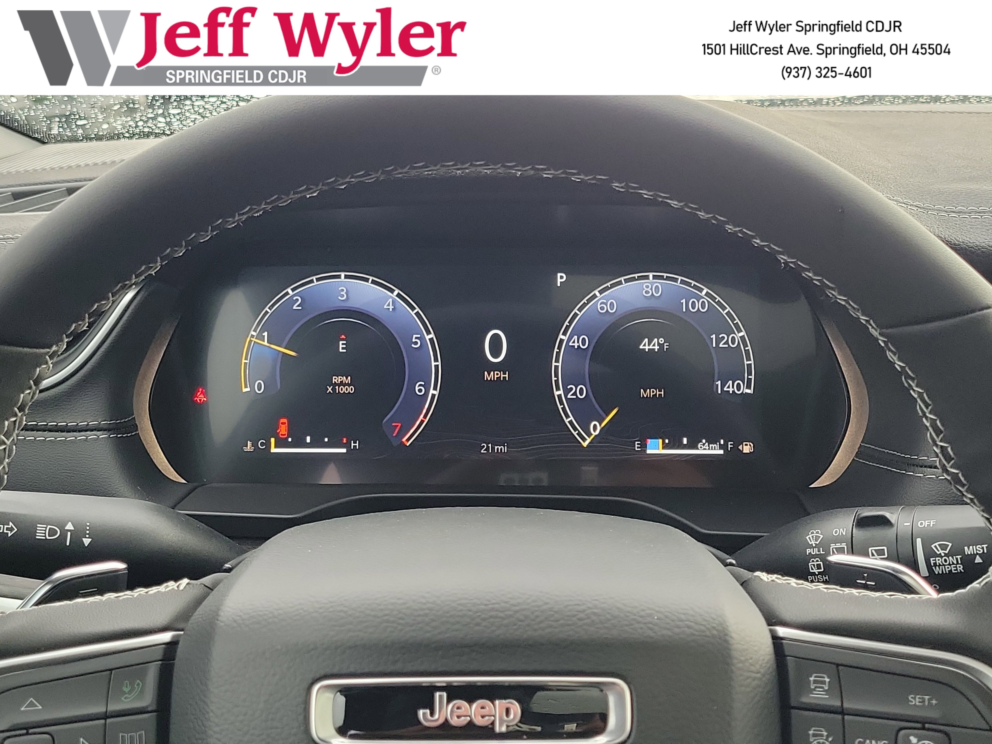 New 2025 Jeep Grand Cherokee Limited image 9