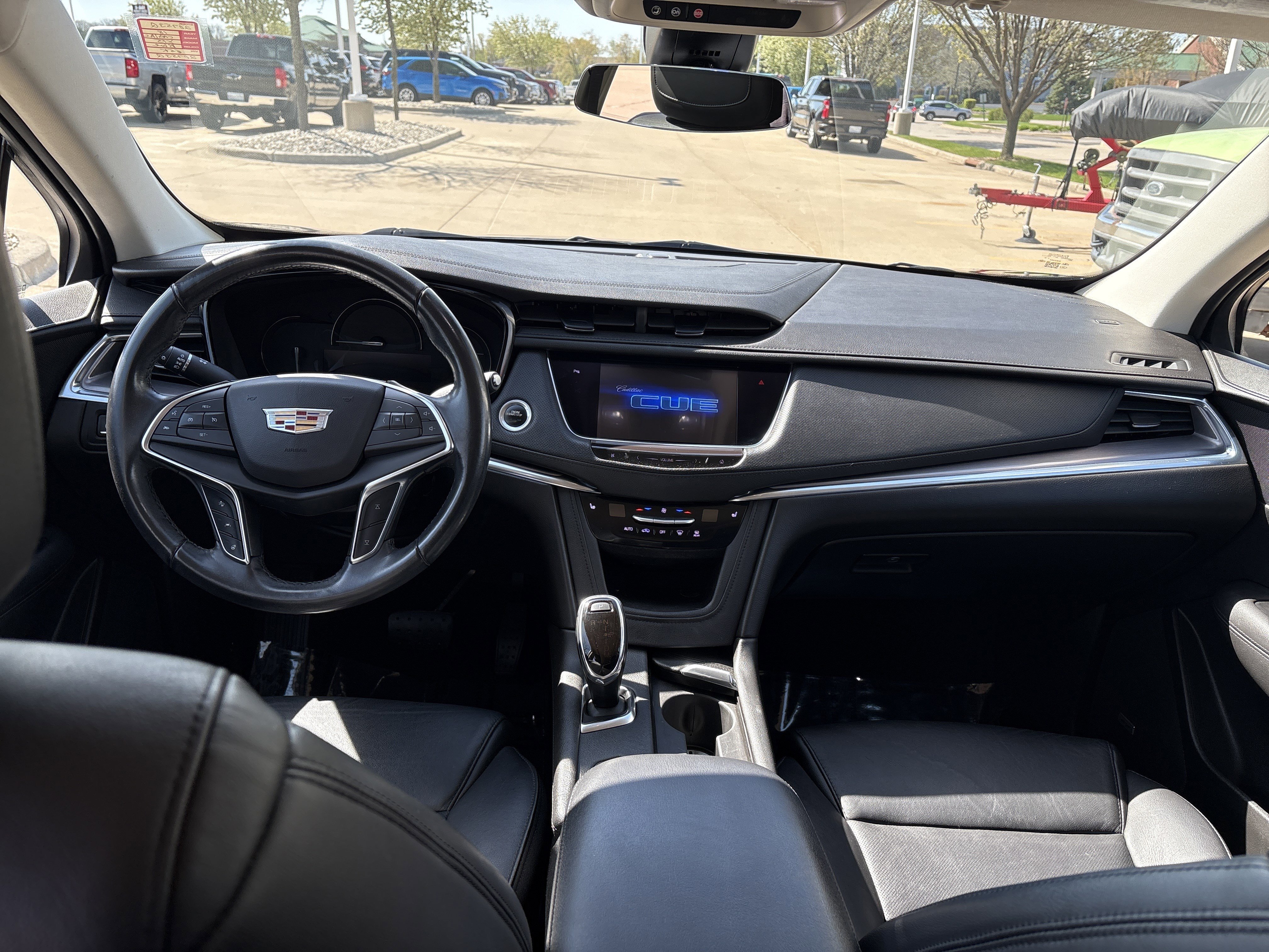 Used 2018 Cadillac XT5 Luxury w/ Driver Awareness Package AWD/4WD image 15