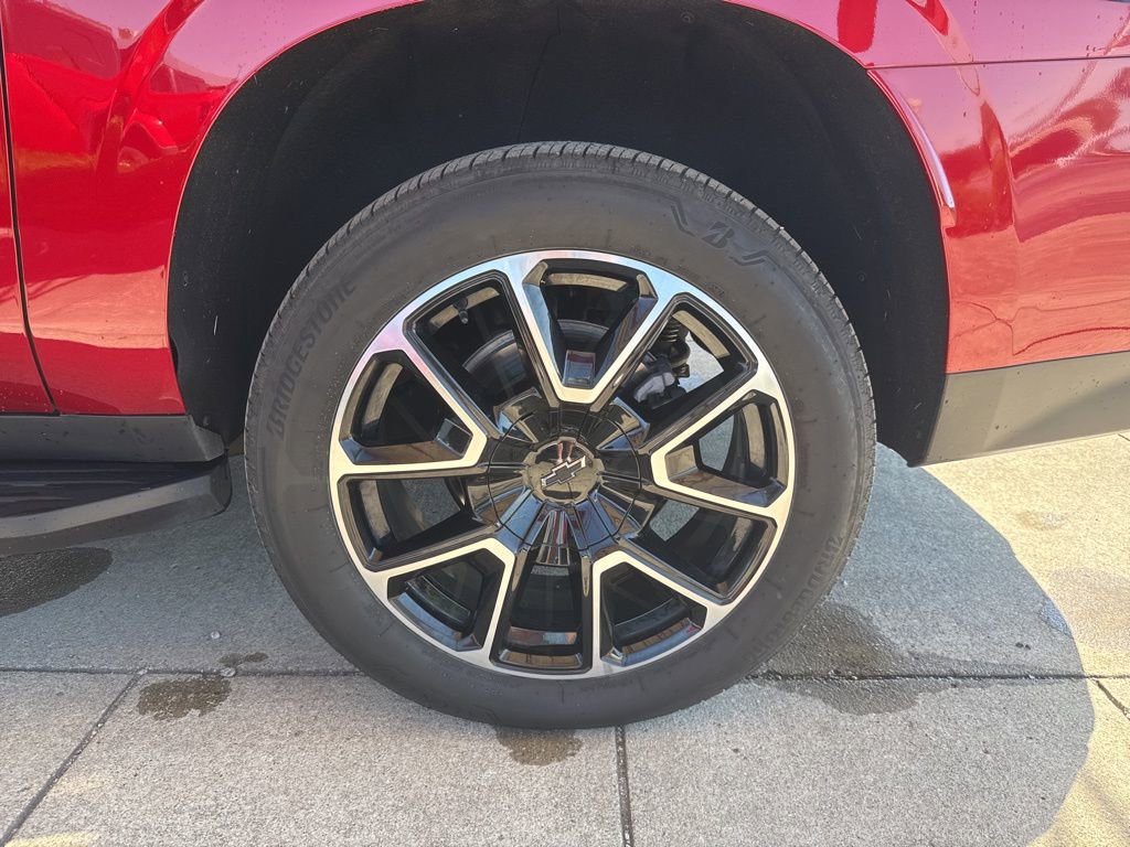 Used 2024 Chevrolet Suburban RST image 37