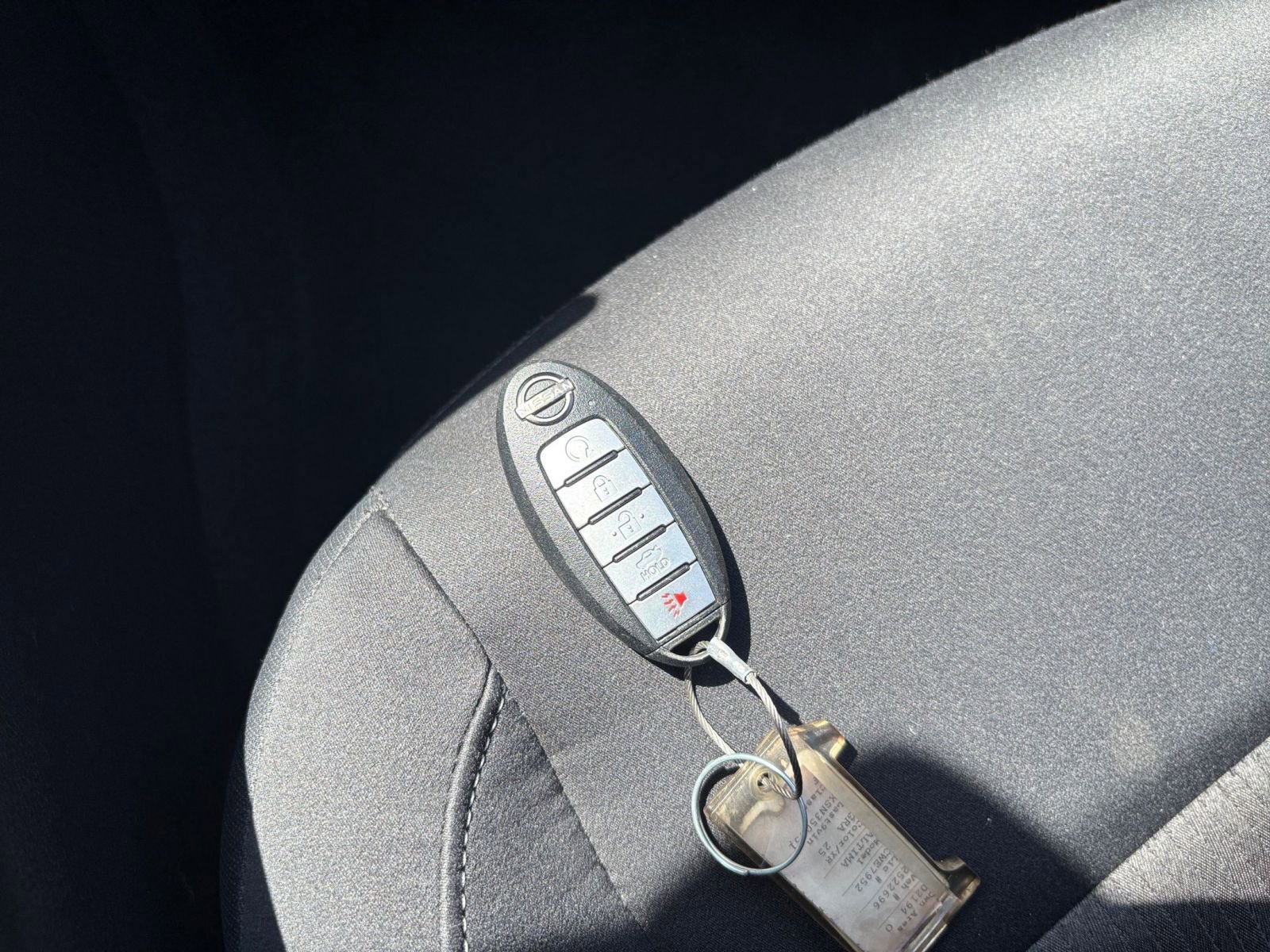 Used 2025 Nissan Altima 2.5 SV FWD image 21