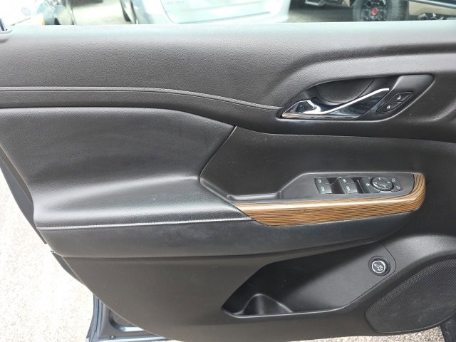 Used 2019 GMC Acadia SLE image 14