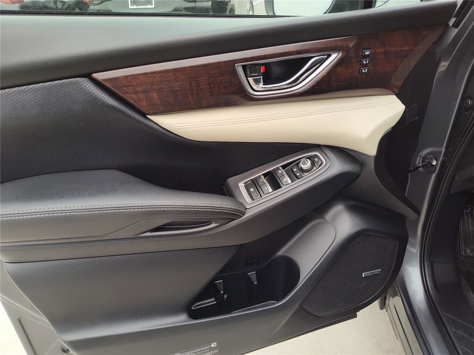 Used 2021 Subaru Ascent Touring w/ Popular Package #2 image 16