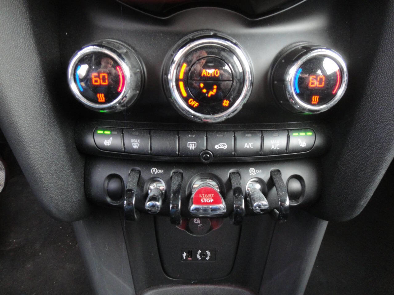 Used 2017 MINI Cooper 2-Door Hardtop image 17