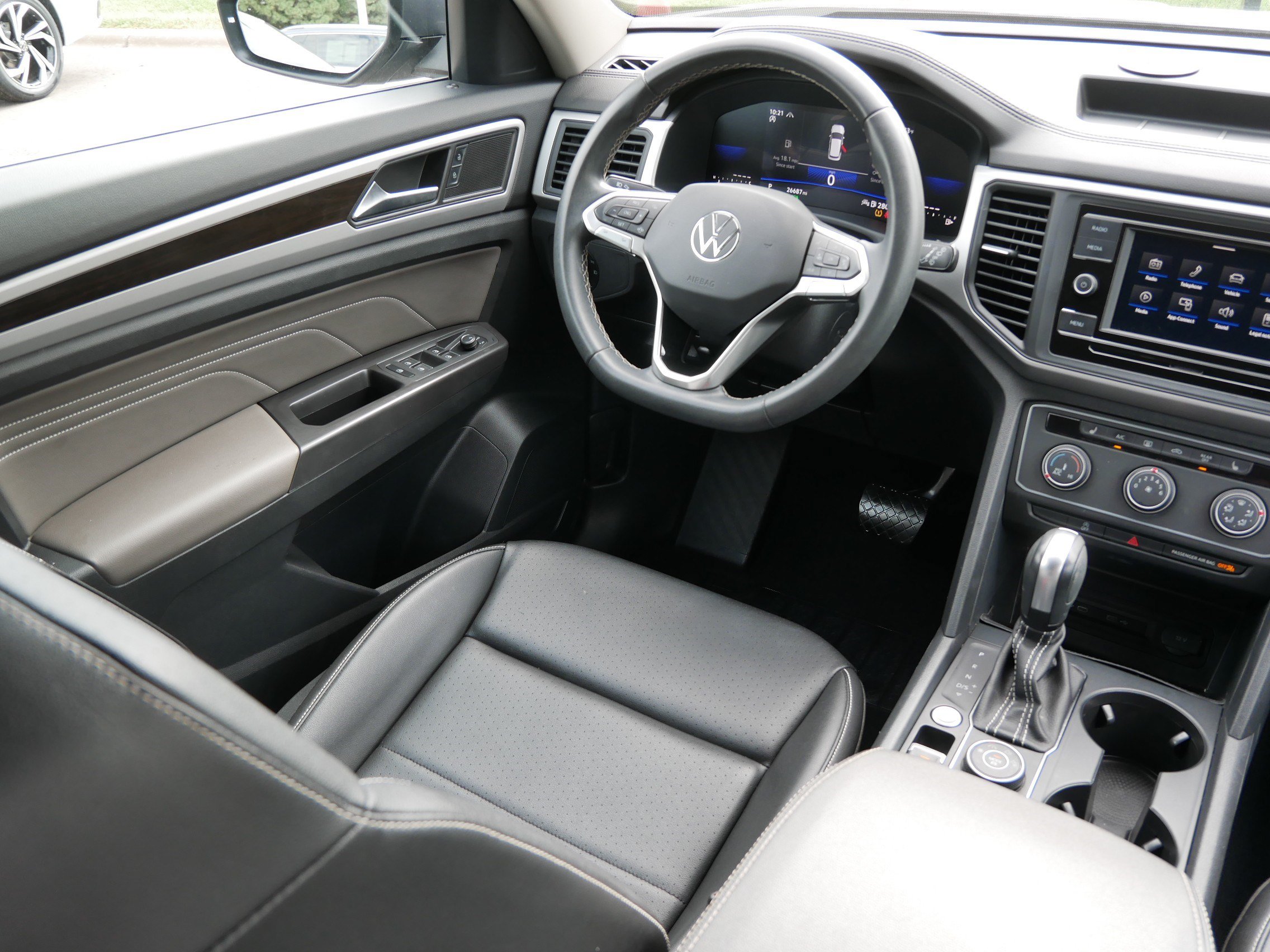 Certified 2023 Volkswagen Atlas SE AWD/4WD image 9