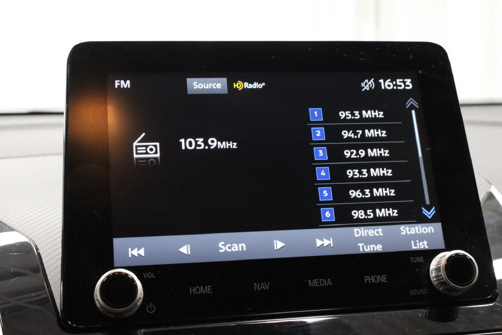 Used 2024 Mitsubishi Eclipse Cross SEL AWD/4WD image 3
