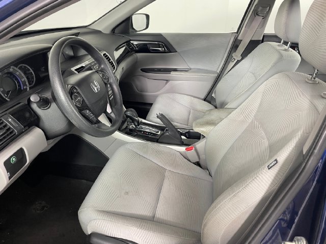 Used 2017 Honda Accord LX image 2