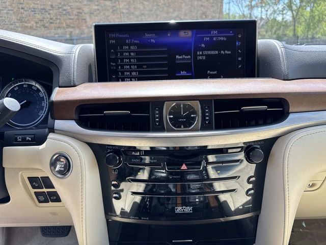 Certified 2020 Lexus LX 570 4WD w/ Luxury Package image 24