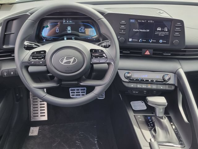 New 2026 Hyundai Elantra SEL Sport FWD image 6