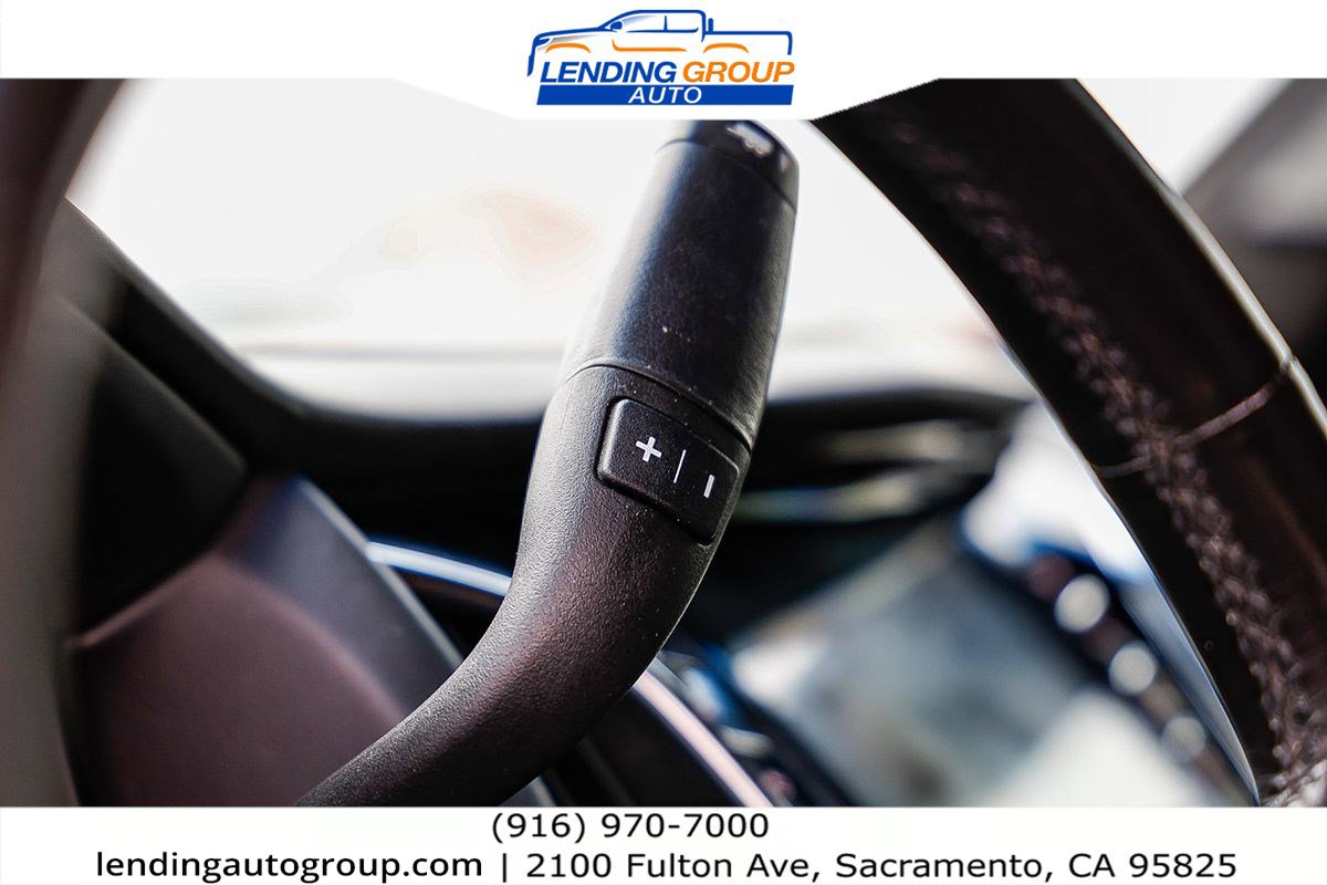 Used 2016 Cadillac Escalade ESV Platinum image 21