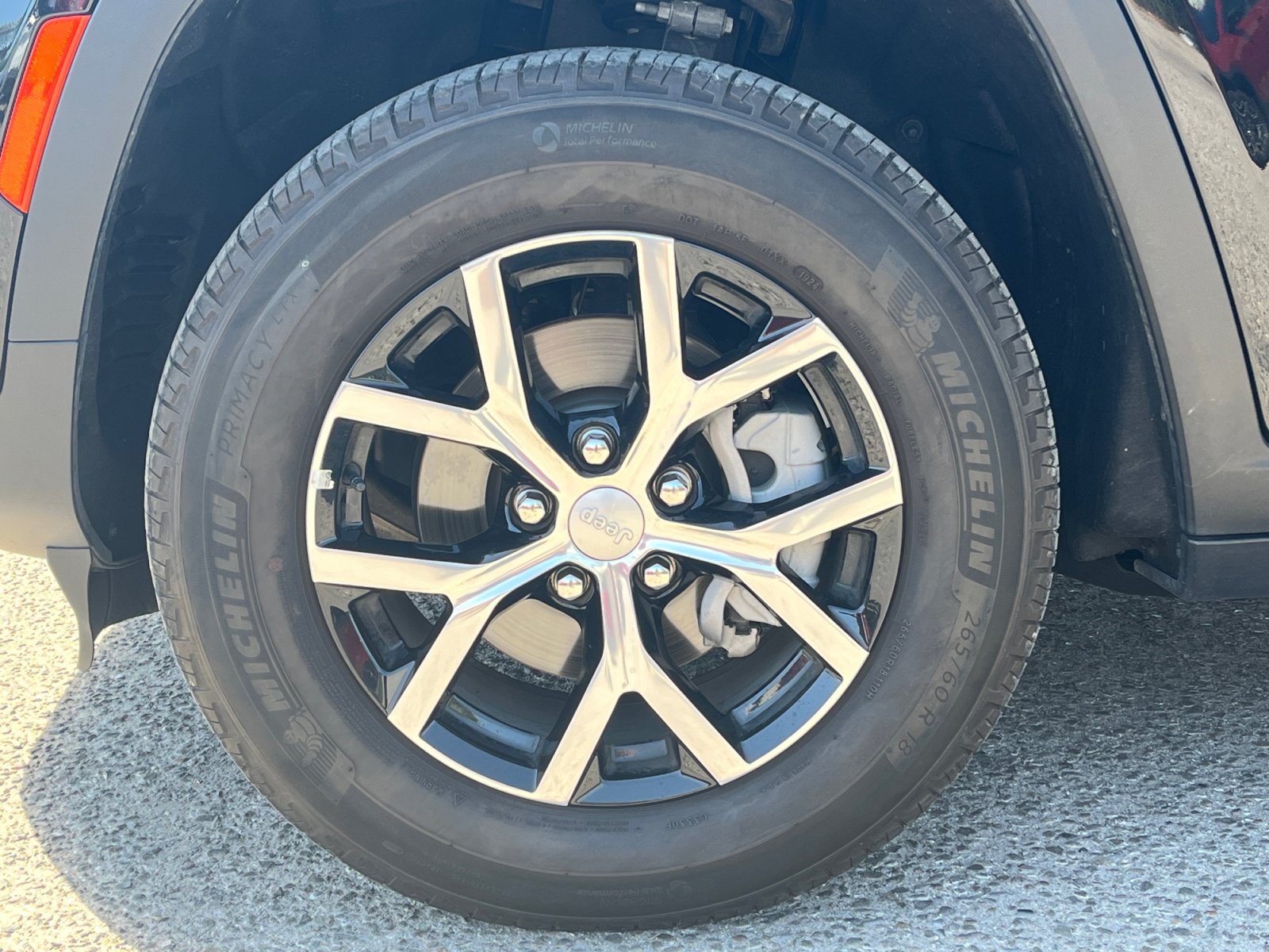 Certified 2024 Jeep Grand Cherokee Limited RWD image 12