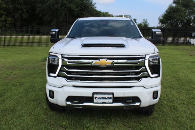 Used 2024 Chevrolet Silverado 2500 High Country w/ Z71 Off-Road Package AWD/4WD image 4