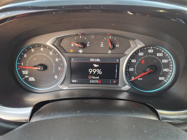 Used 2023 Chevrolet Traverse LT FWD image 13