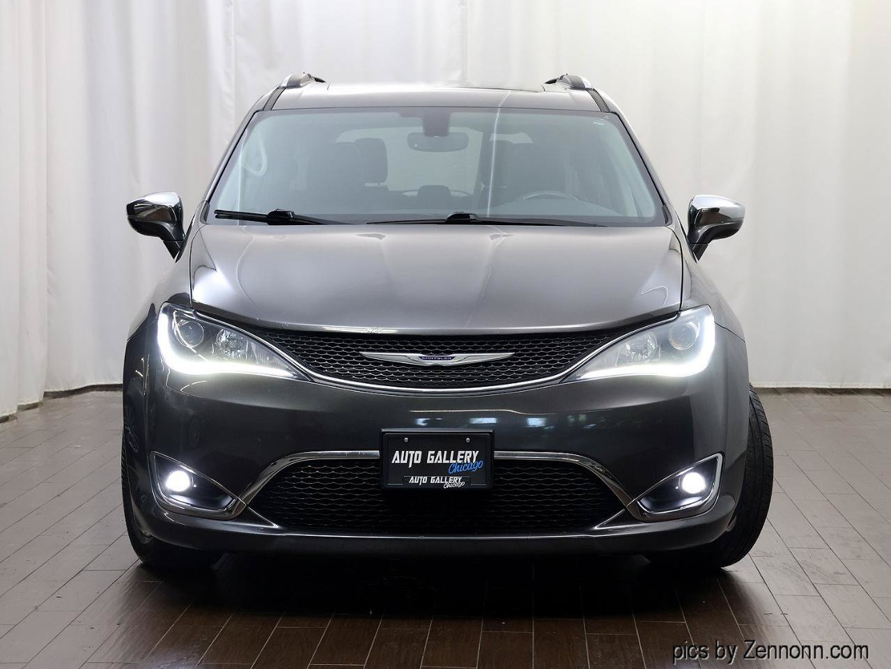 Used 2019 Chrysler Pacifica Limited FWD image 5