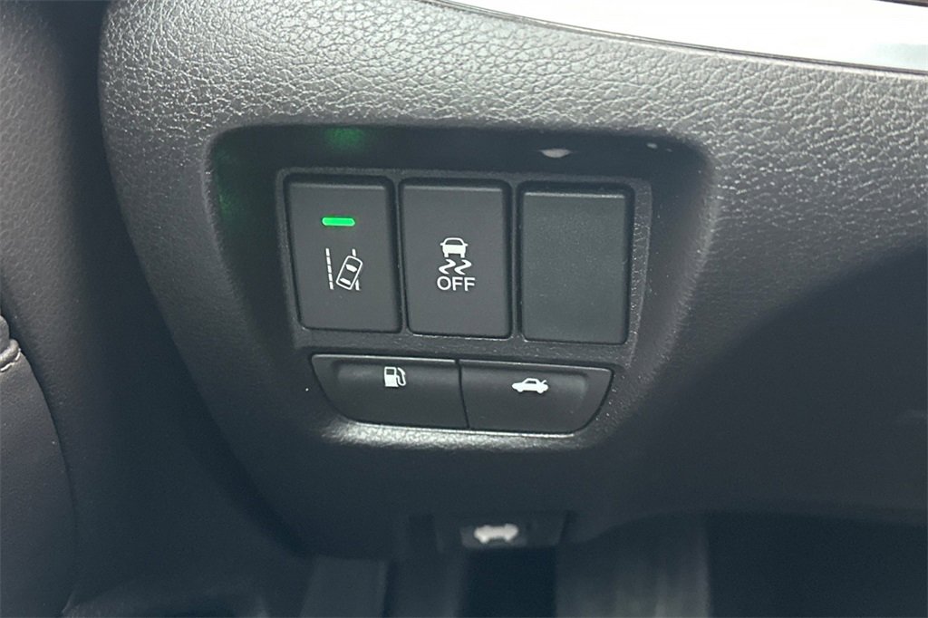 Used 2017 Acura TLX w/ Technology Package image 29