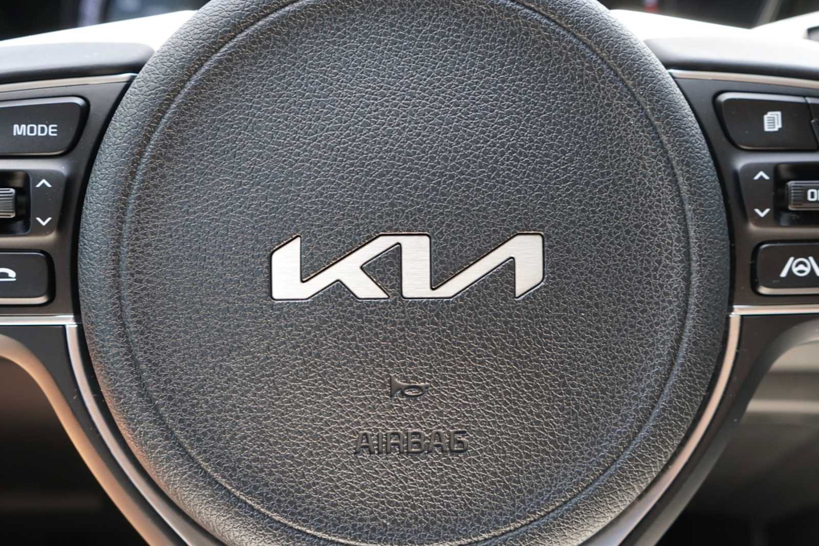 Certified 2022 Kia Niro EX Premium FWD image 13