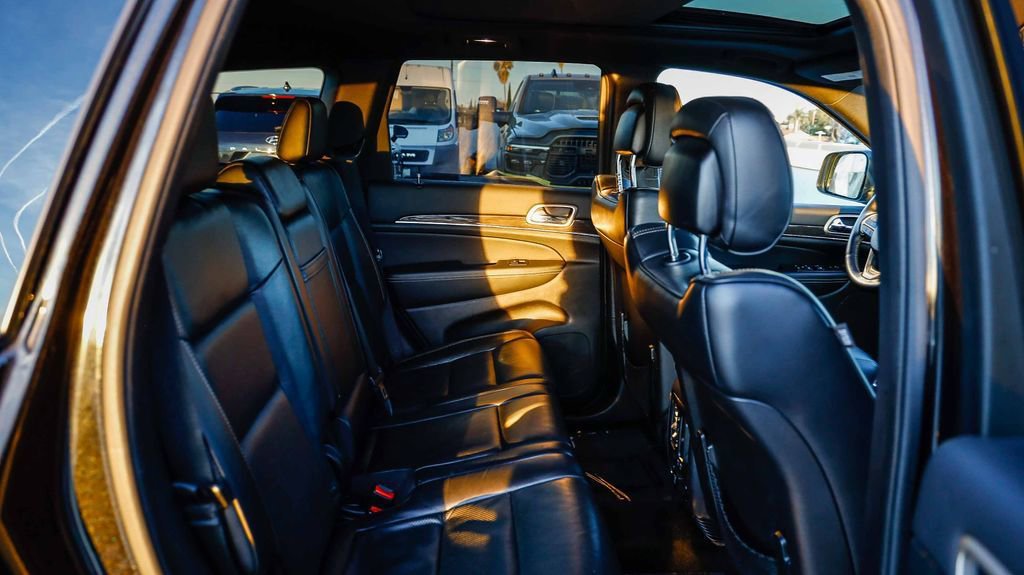 Used 2015 Jeep Grand Cherokee Overland image 20