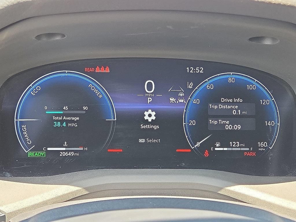 Used 2025 Toyota Camry Hybrid FWD image 17