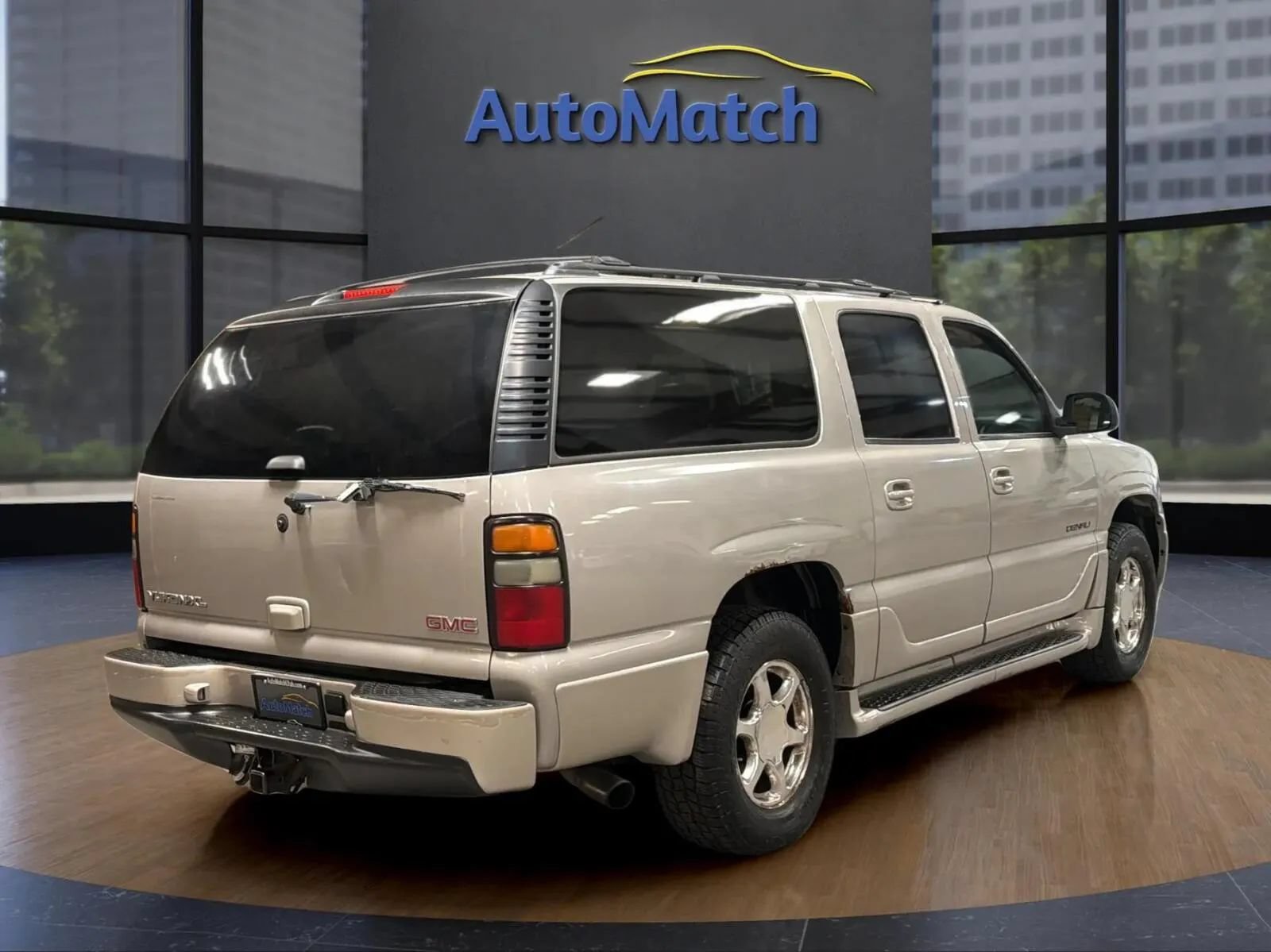 Used 2005 GMC Yukon XL Denali AWD/4WD image 10
