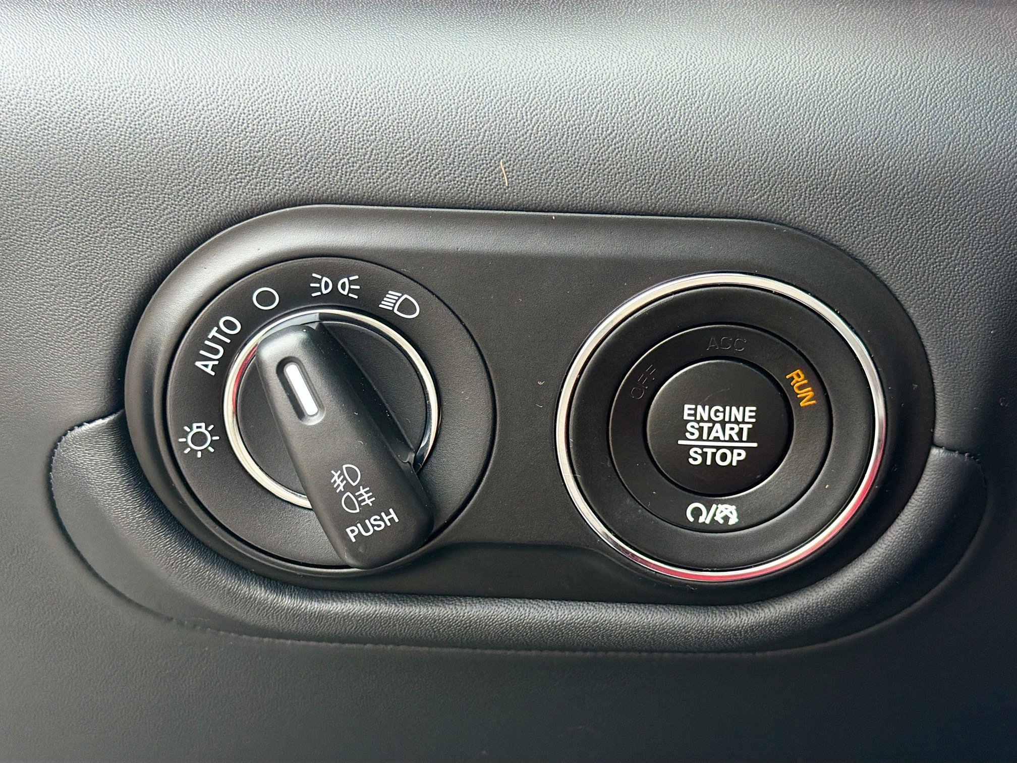 Certified 2023 Maserati Levante Modena image 35