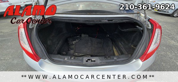 Used 2013 Lincoln MKS image 27