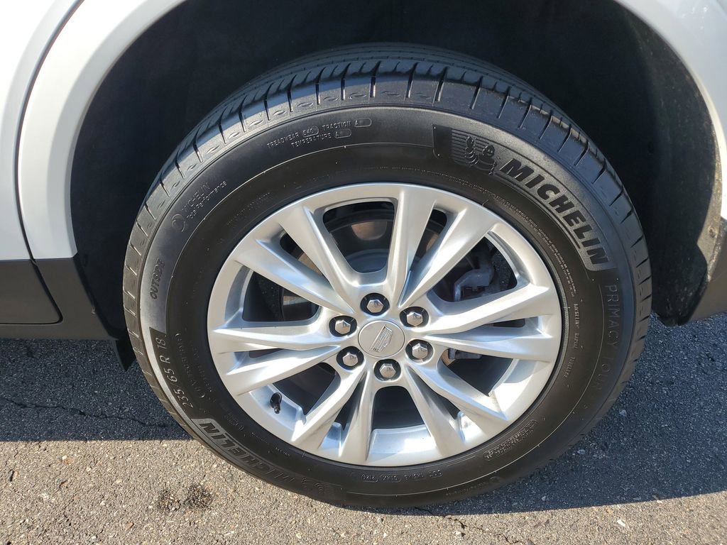 Certified 2025 Cadillac XT5 Luxury FWD image 28