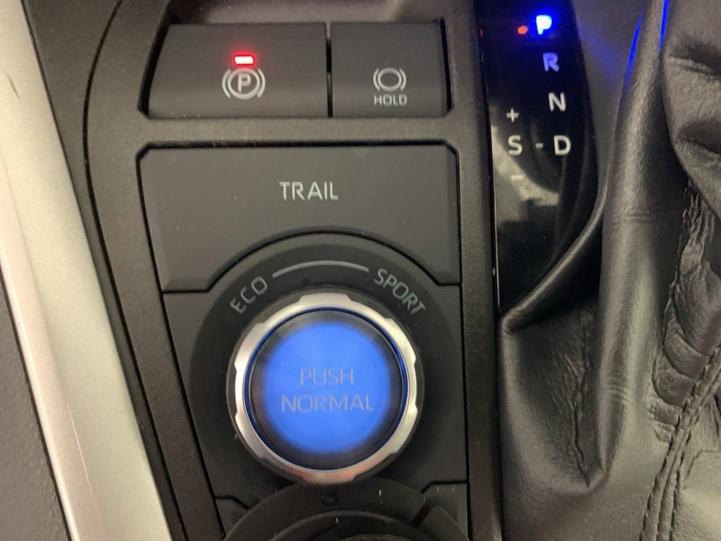 Used 2022 Toyota RAV4 Limited image 28
